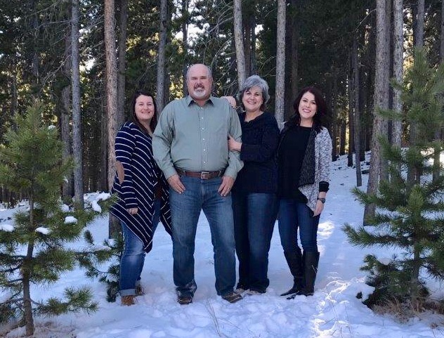 Pastor Scott and Miss Dajunna have been here since June 1, 2008 and fell in love with the people and this community immediately! Scott has ministered for the past 19 years. He and Dajunna enjoy traveling and spending time together. They love people, desire to see God move, making incredible changes in the lives of the people here in West Monroe. They have two adult daughters, Cori Bonner and Rachel Vaught.